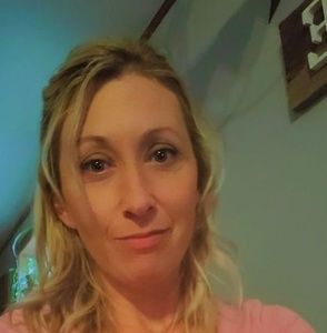 Meet your Posher, Loretta